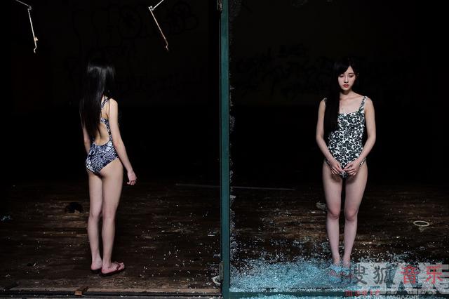 SNH48登《男人装》封面 尽显清纯气息 SNH48登《男人装》封面 尽显清纯气息