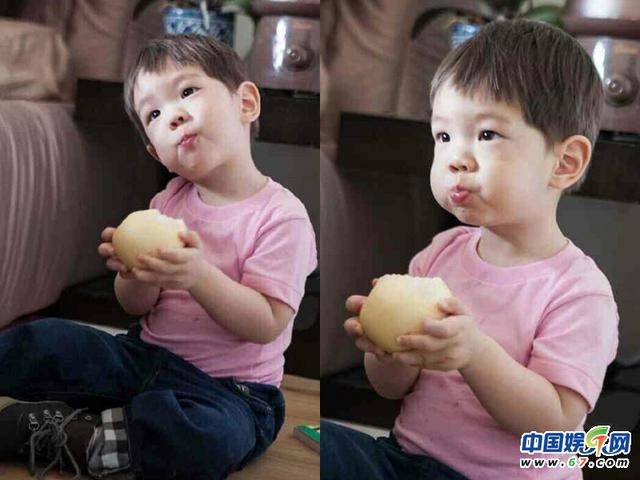 萌一脸血！图揭嗯哼大王各色吃相：娇羞舔糖 狰狞啃生菜