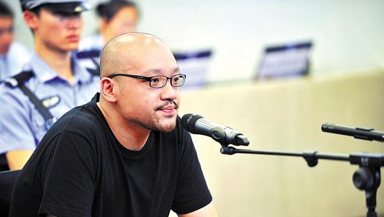 揭“毒星”惨烈下场：丧命癫狂 萎靡苟活