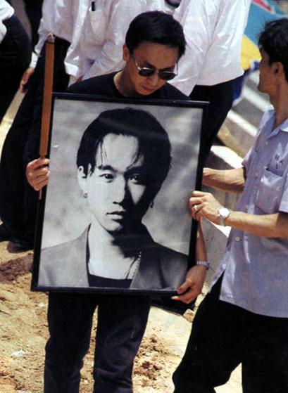 意外身亡的明星：李小龙儿子片场遭射击