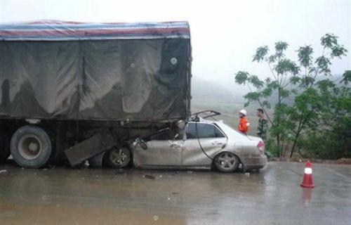 意外身亡的明星：李小龙儿子片场遭射击