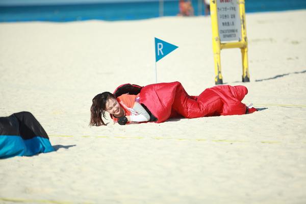 唐嫣柳岩塞班岛度假 跑男变身原住民热情狂舞