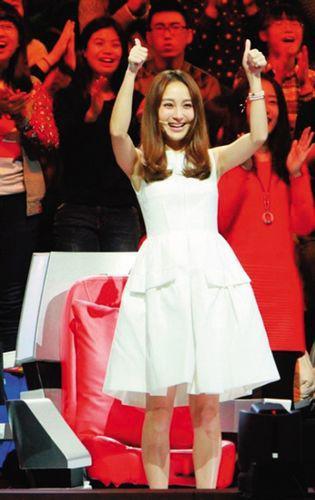 姚笛华丽重生 446天走出出轨门！