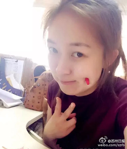 又现酒窝夹笔盖新技能 城里人是不让人活了！