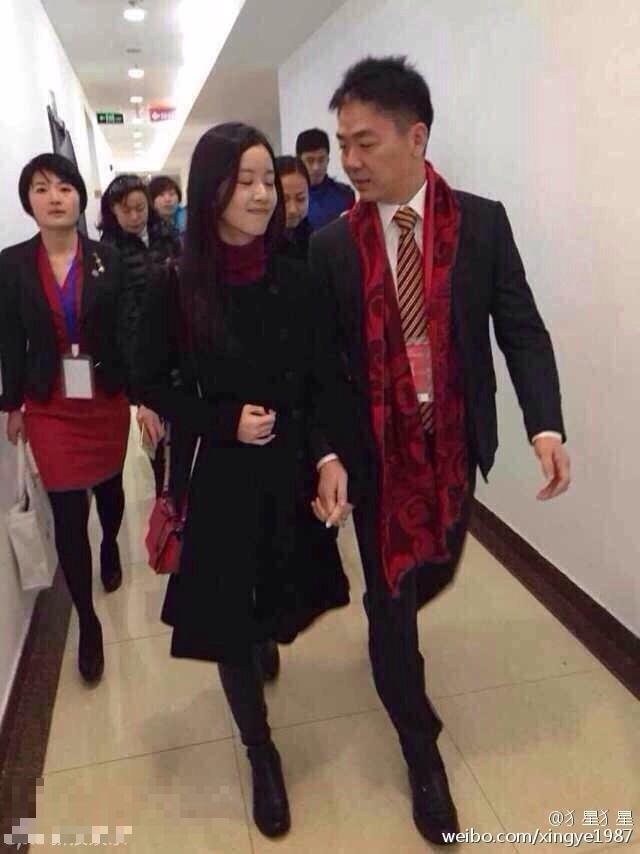 人生赢家 章泽天清华生涯：毕业就当刘太