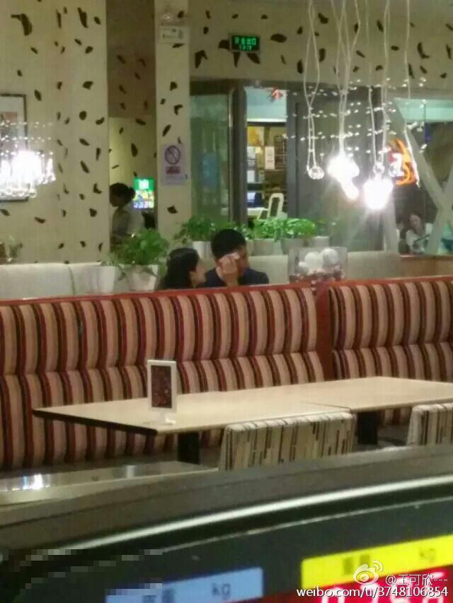 人生赢家 章泽天清华生涯：毕业就当刘太