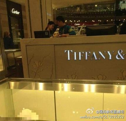人生赢家 章泽天清华生涯：毕业就当刘太