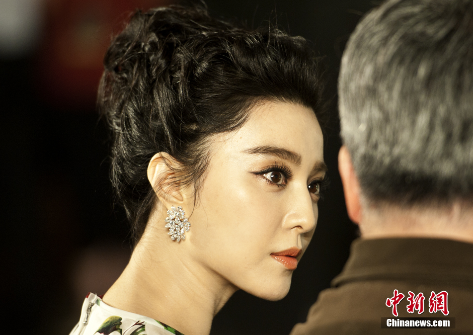 《杨贵妃》未遭剪胸 范冰冰为戏险“丧命”