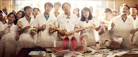 青春电影里男星都穿什么