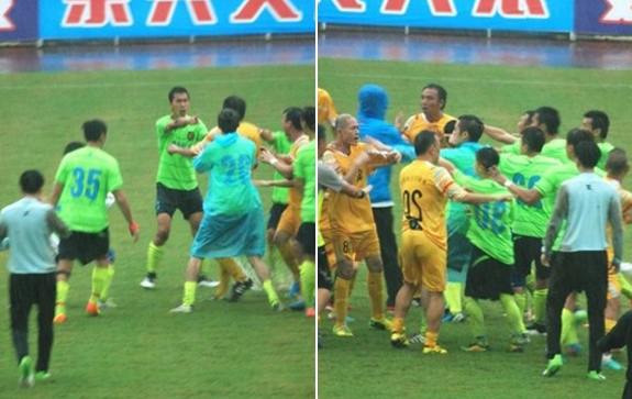 香港明星足球队与东兴队友谊赛发生冲突 大打出手互殴