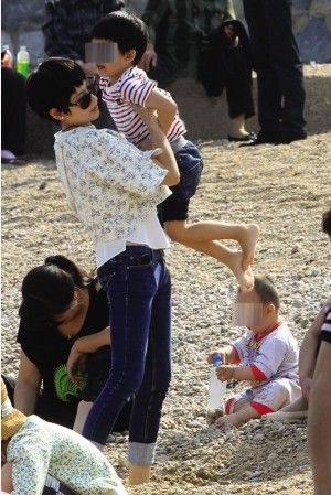 窦靖童疑交男友