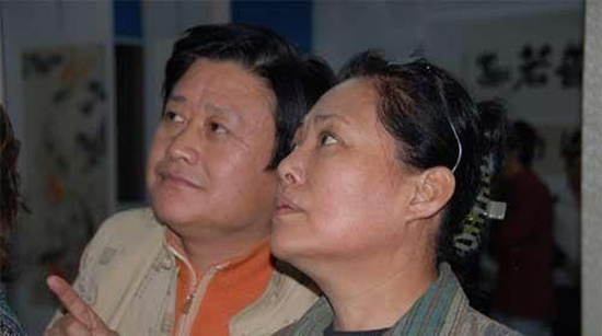 揭多婚女星神秘婚史 恬妞头婚被骗当“三太”