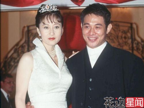 曝离婚后不忘前妻的男星