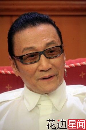 曝离婚后不忘前妻的男星