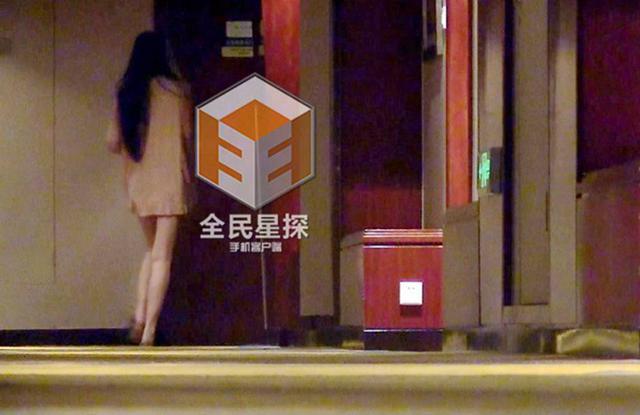 06.25 全民星探拍到王靓雅上房“伴驾”付辛博