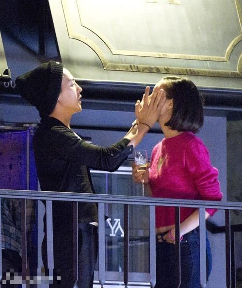 网曝GD与水原希子分手 昔日甜蜜照曝光 网曝GD与水原希子分手 昔日甜蜜照曝光