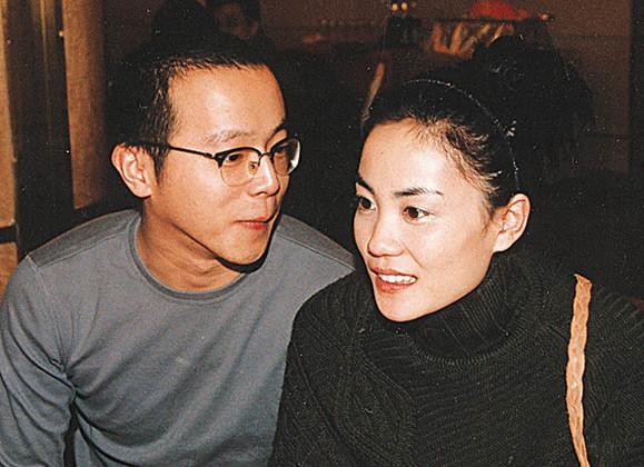 揭娱乐圈为爱痴狂女星 安雯贱卖房产替夫还债 揭娱乐圈为爱痴狂女星 安雯贱卖房产替夫还债