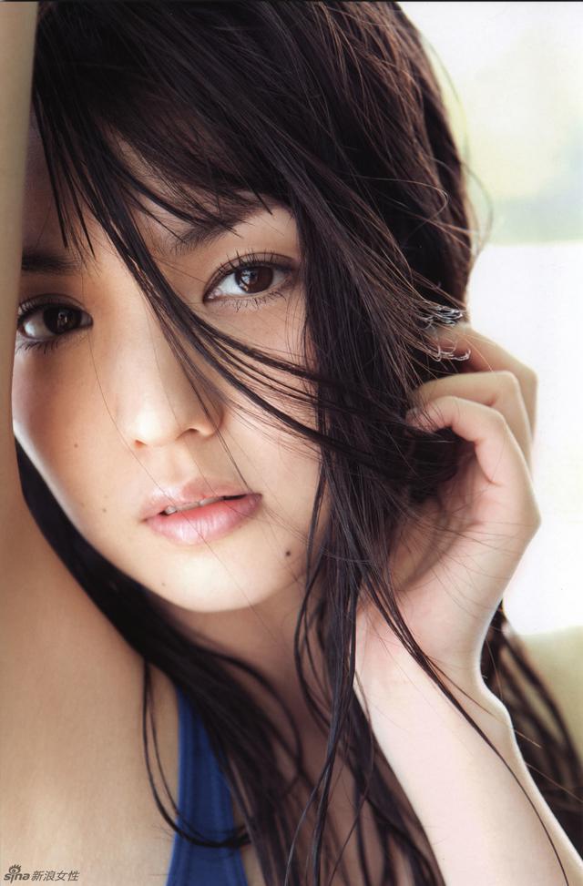 日本“痣美人”清新写真 性感娇美惹人爱