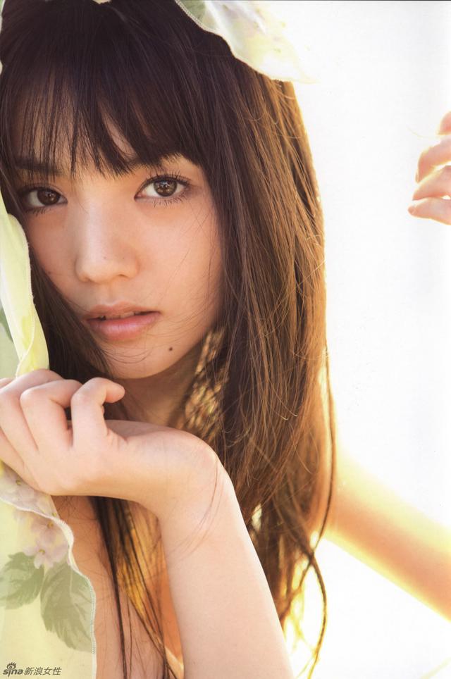 日本“痣美人”清新写真 性感娇美惹人爱