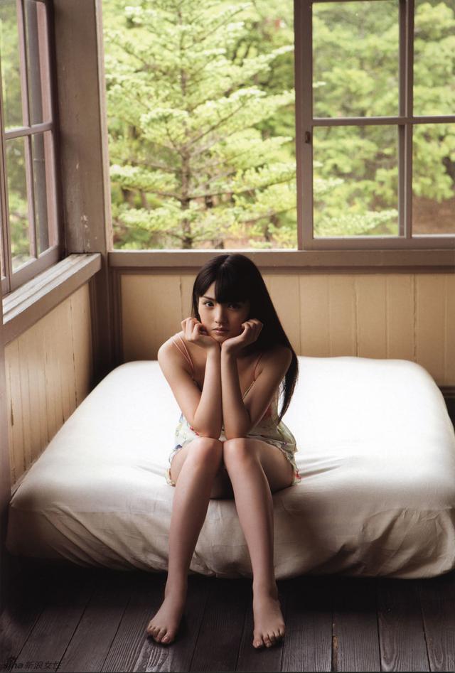 日本“痣美人”清新写真 性感娇美惹人爱