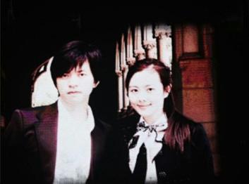 李健曝与老婆清秀合照 网友：郎才女貌