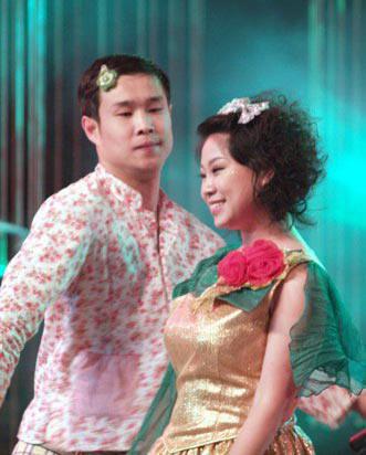 小沈阳走红后没有抛弃糟糠之妻 揭其内幕