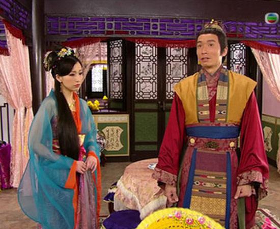 揭TVB花旦脸盲症 朱茵郭可盈似流水线产品