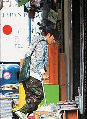 娱乐圈“血案”真相 李依晓被狗咬险毁容 娱乐圈“血案”真相 李依晓被狗咬险毁容