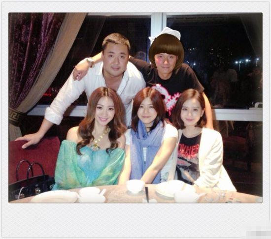 裸泳制服诱惑送超跑！明星庆生搏出位霸头条