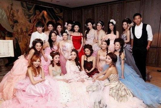 裸泳制服诱惑送超跑！明星庆生搏出位霸头条