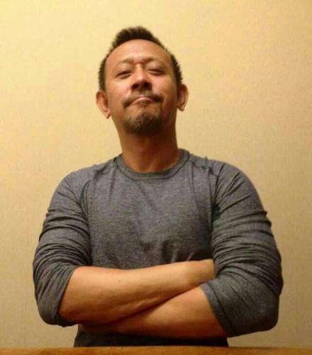 裸泳制服诱惑送超跑！明星庆生搏出位霸头条