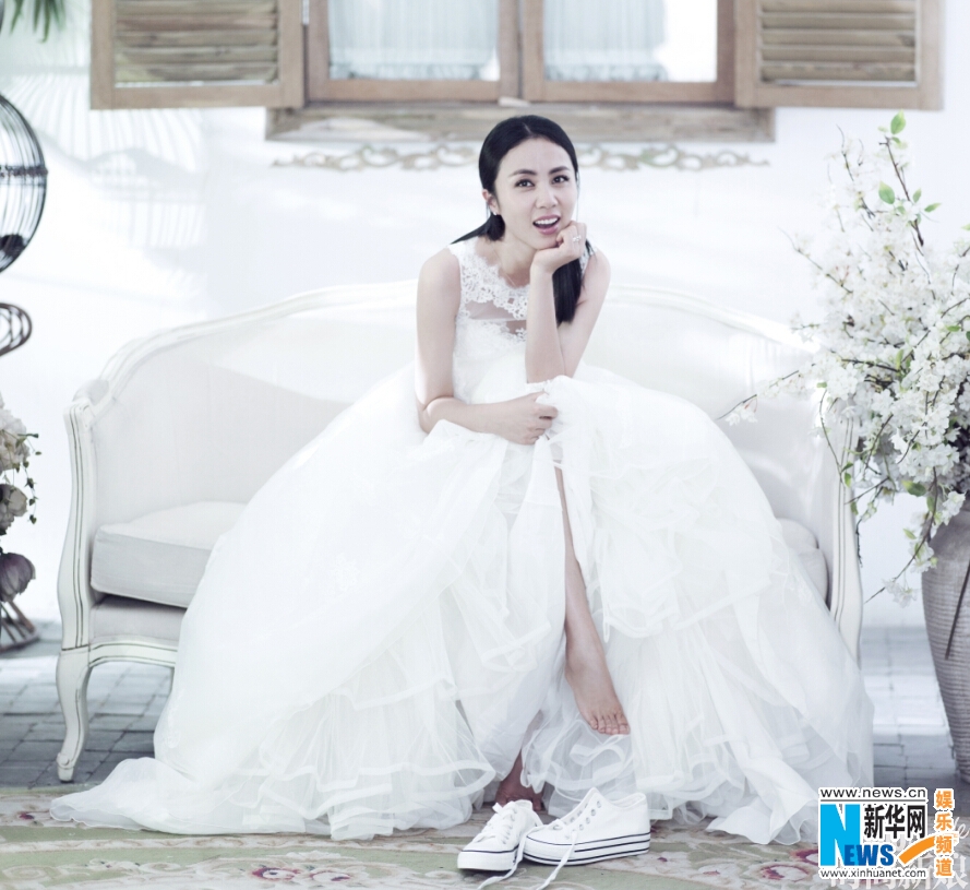 黄磊孙莉幸福拍婚纱照：20年承爱 与你一起