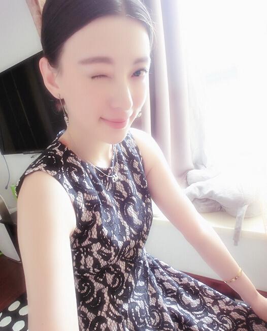 薛之谦被曝离婚 模特前妻美艳生活照曝光