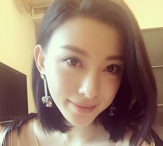 薛之谦被曝离婚 模特前妻美艳生活照曝光