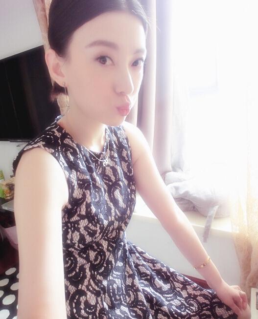 薛之谦被曝离婚 模特前妻美艳生活照曝光