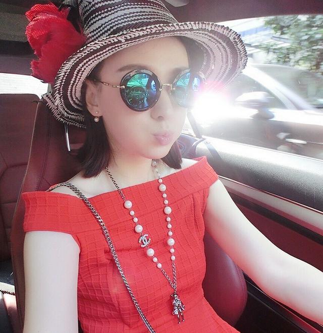 薛之谦被曝离婚 模特前妻美艳生活照曝光