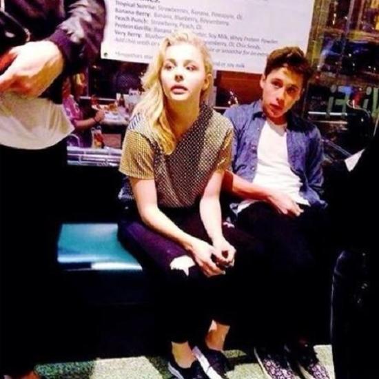 贝克汉姆长子追赛琳娜遭拒 网友:放着我来