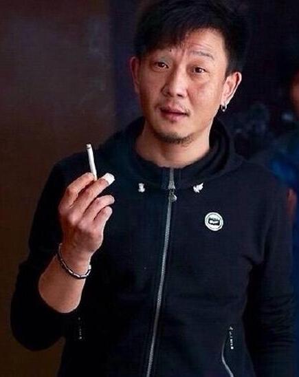 盘点娱圈自杀明星 34岁香港女主播烧炭身亡