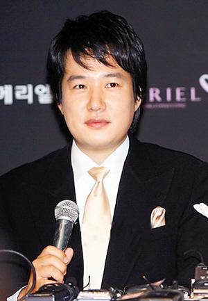 盘点娱圈自杀明星 34岁香港女主播烧炭身亡