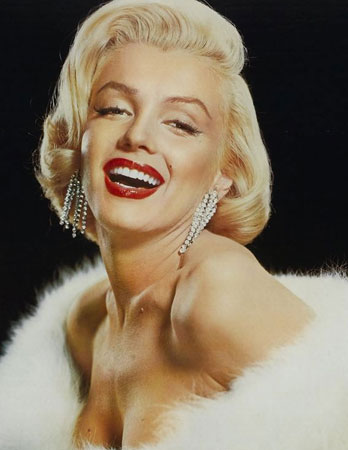 盘点娱圈自杀明星 34岁香港女主播烧炭身亡