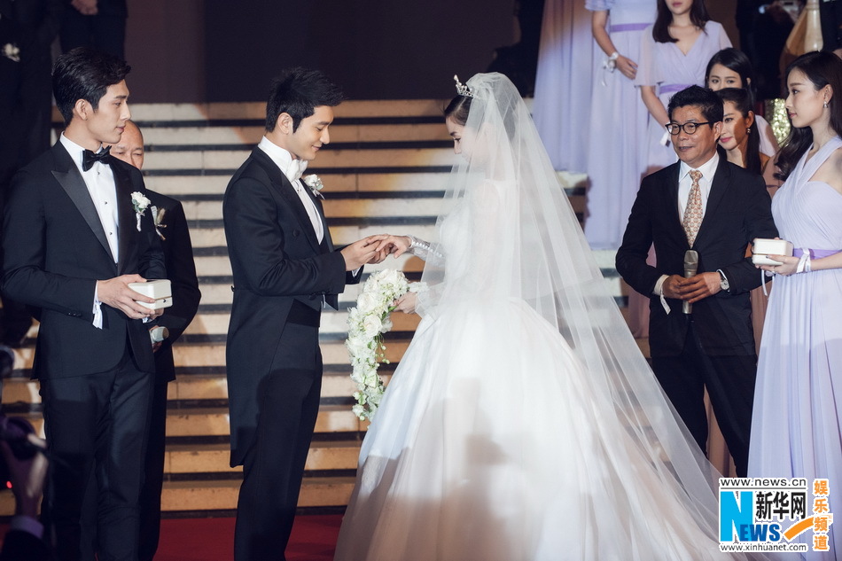 angelababy大婚美哭众人 与黄晓明洒泪深情拥吻