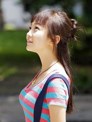 图揭高颜值童星：杨紫已成撞脸怪咖