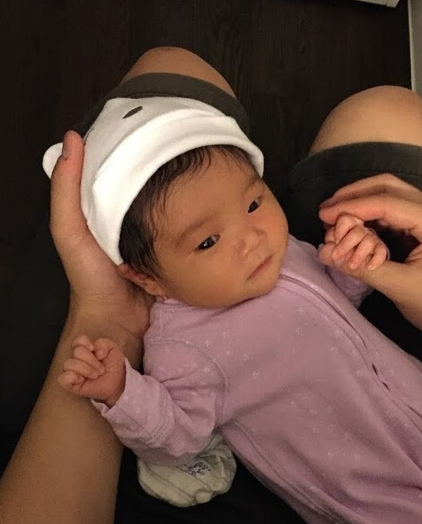 许慧欣结婚纪念日产女 宝宝大眼可爱
