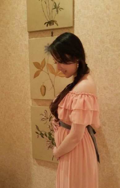 许慧欣结婚纪念日产女 宝宝大眼可爱