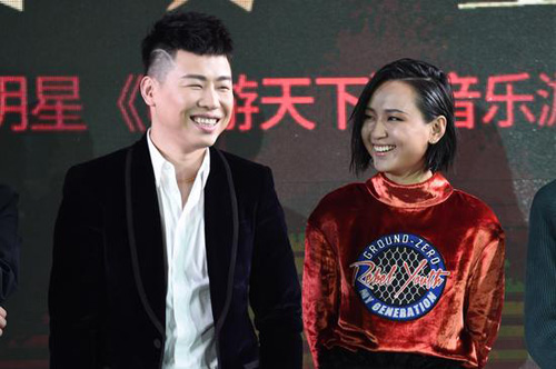 胡彦斌否认分手网友直呼可惜 曝其搂韩国美女疑另有隐情