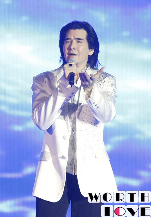 有胆你就认!娱乐圈敢于公开同性恋的明星 有胆你就认!娱乐圈敢于公开同性恋的明星