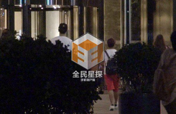 网曝陈晓花百万买钻戒求婚成功 陈妍希不否认 网曝陈晓花百万买钻戒求婚成功 陈妍希不否认