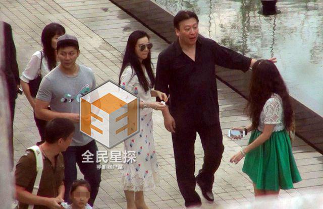 图:范冰冰订婚房疑已怀孕 揭秘李晨家世背景不简单