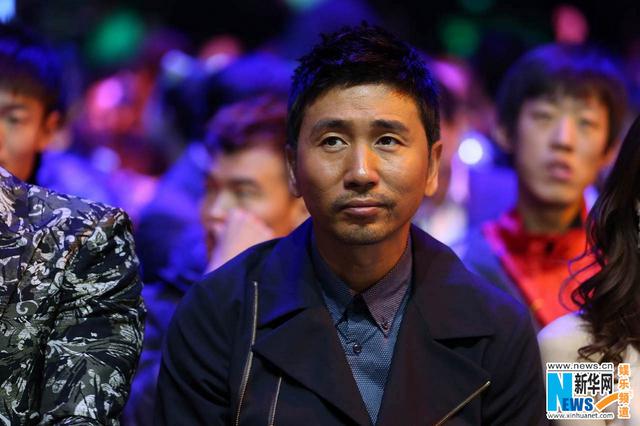 李小璐笑靥如花秀身材 孙红雷自嘲眼小脸大 李小璐笑靥如花秀身材 孙红雷自嘲眼小脸大