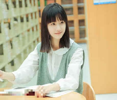 陈都灵